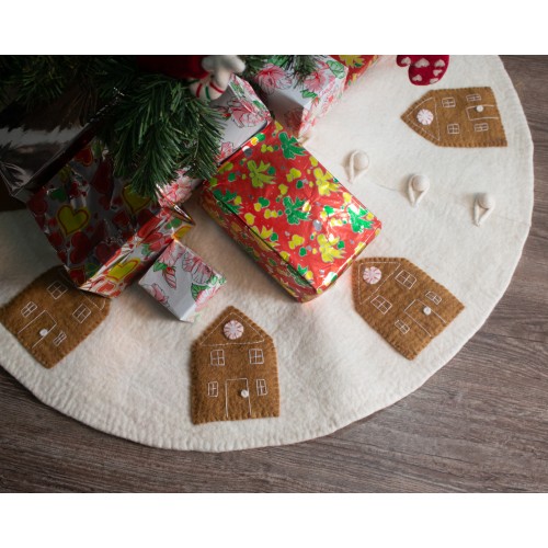 Felt Gingerbread Design Tree Skirt