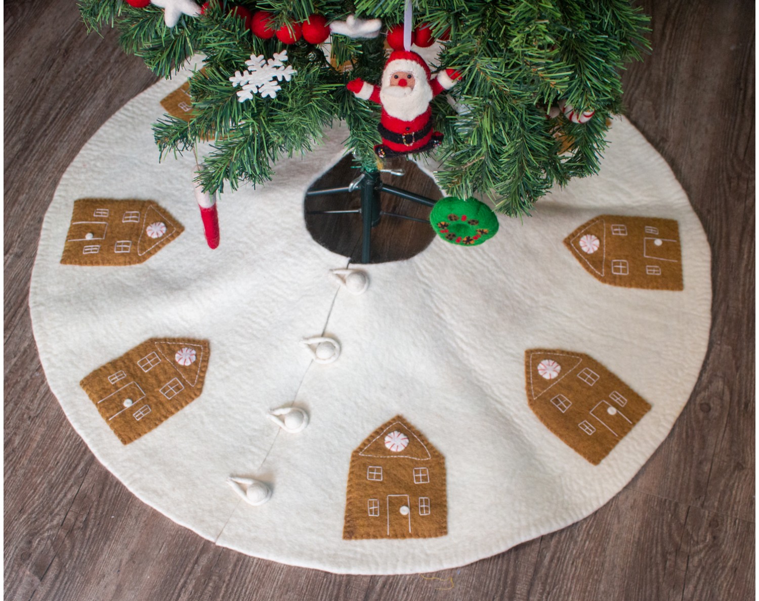 Gingerbread Design Christmas Tree Skirt Felt and Yarn