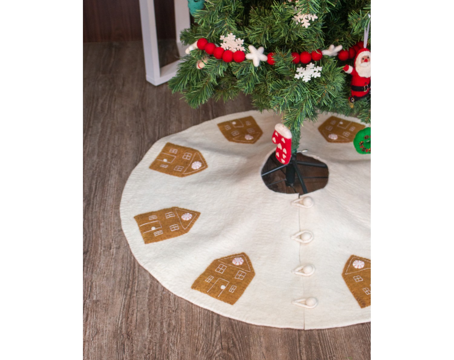 Gingerbread Christmas Tree Skirt 
