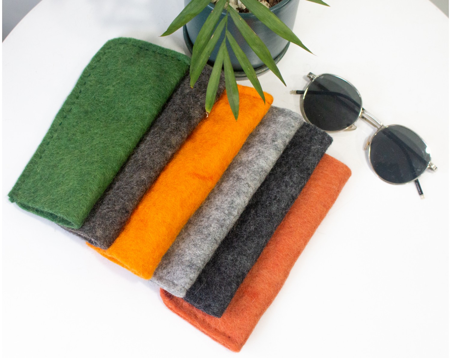 Make Your Own Glasses Case in thick wool felt – Joe's Toes US