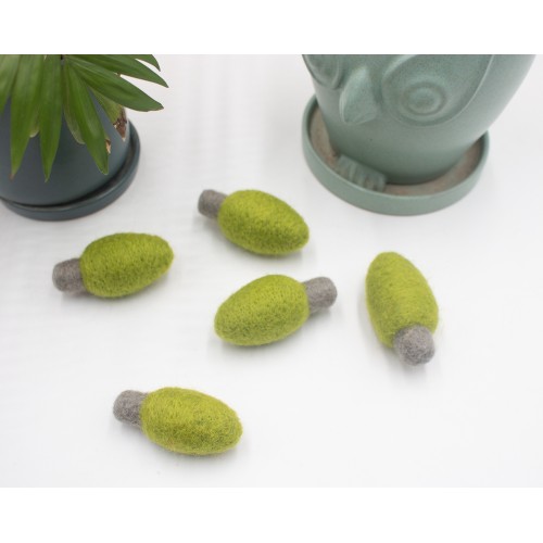 Wool Felt Christmas Lightbulb