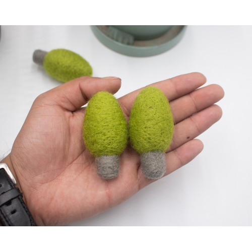 Wool Felt Christmas Lightbulb