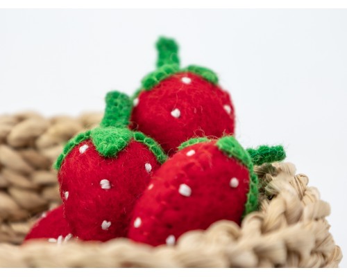 4cm Stitched Felt Strawberry
