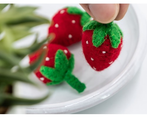 4cm Papoose Strawberry