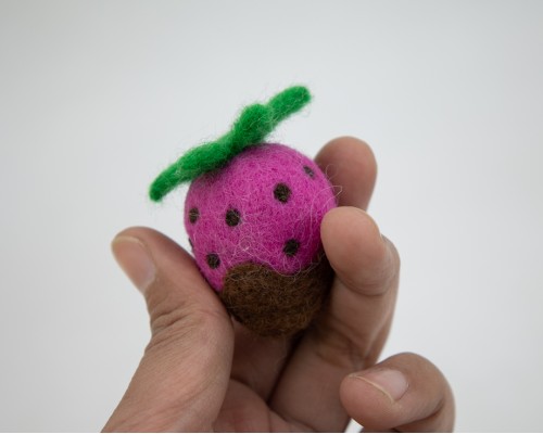 4cm Chocolate Dipped Strawberry