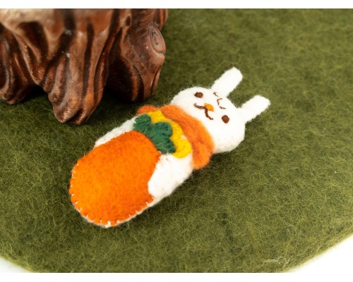 Stitched Felt Bunny in Carrot
