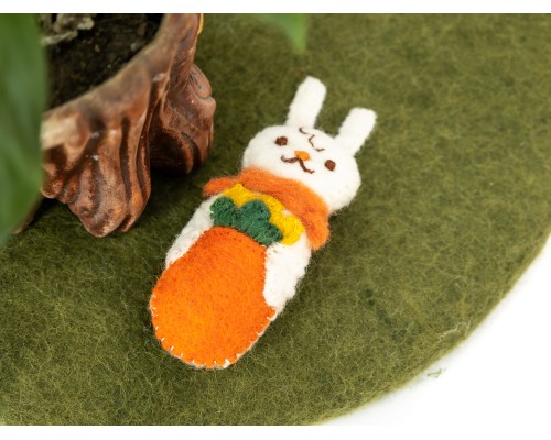 Stitched Felt Bunny in Carrot