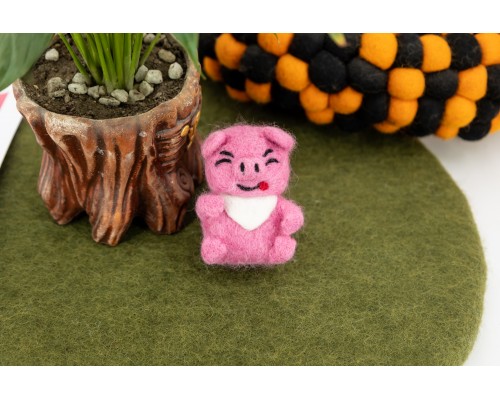 8cm Needle Felt Pig With Napkin