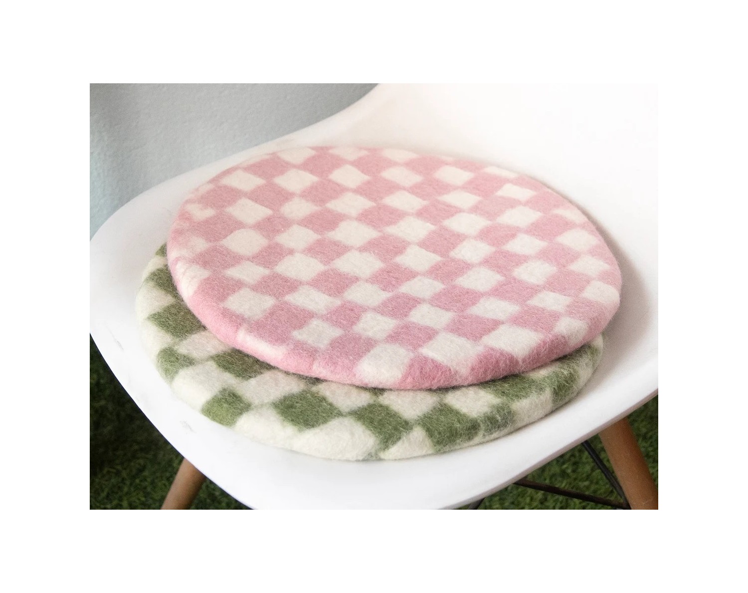 https://www.feltandyarn.com/10888-large_default/35cm-checker-design-felt-chair-pads.jpg