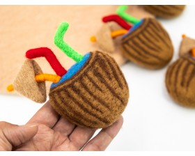 12x9cm Coconut With Straws