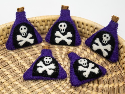 7cm Felt Poison Bottle