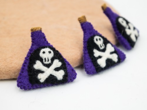 7cm Felt Poison Bottle