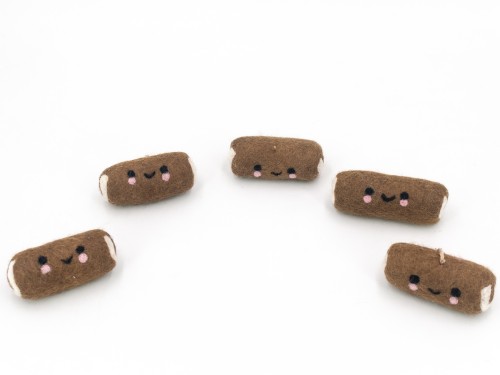 9cm Cheeky Yule Log Cake