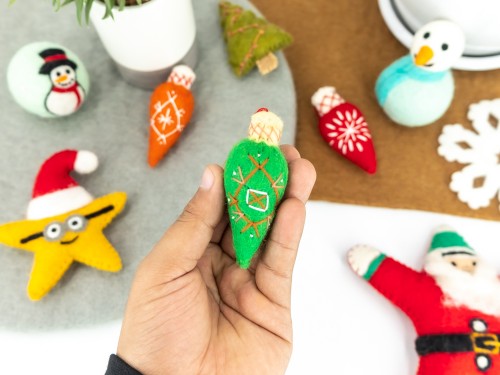 Felt Christmas Light Bulb