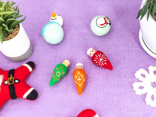 Felt Christmas Light Bulb