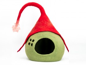 Christmas Tail Felt Cat Cave