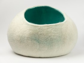 Big Opening Felt Cat House