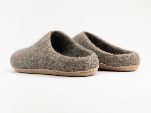 Natural Wool Felt Slipper
