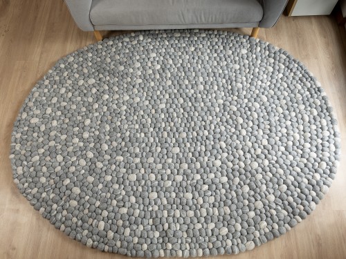 Large Felt Wool Pebble Stone Oval Rug