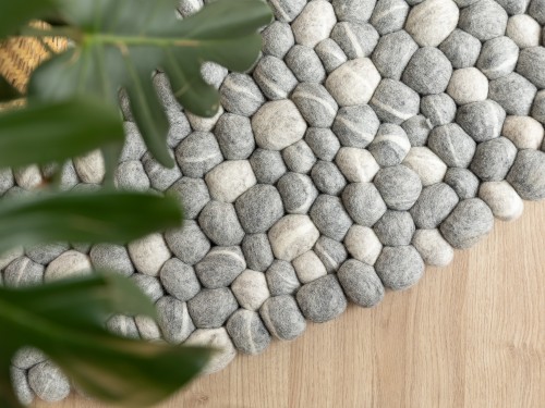 Large Wool Pebble Stone Oval Rug