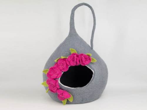Felt Cat House with Flowers