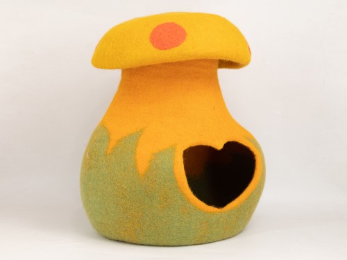 Organic Wool Felt Mushroom Shaped Cat Cave