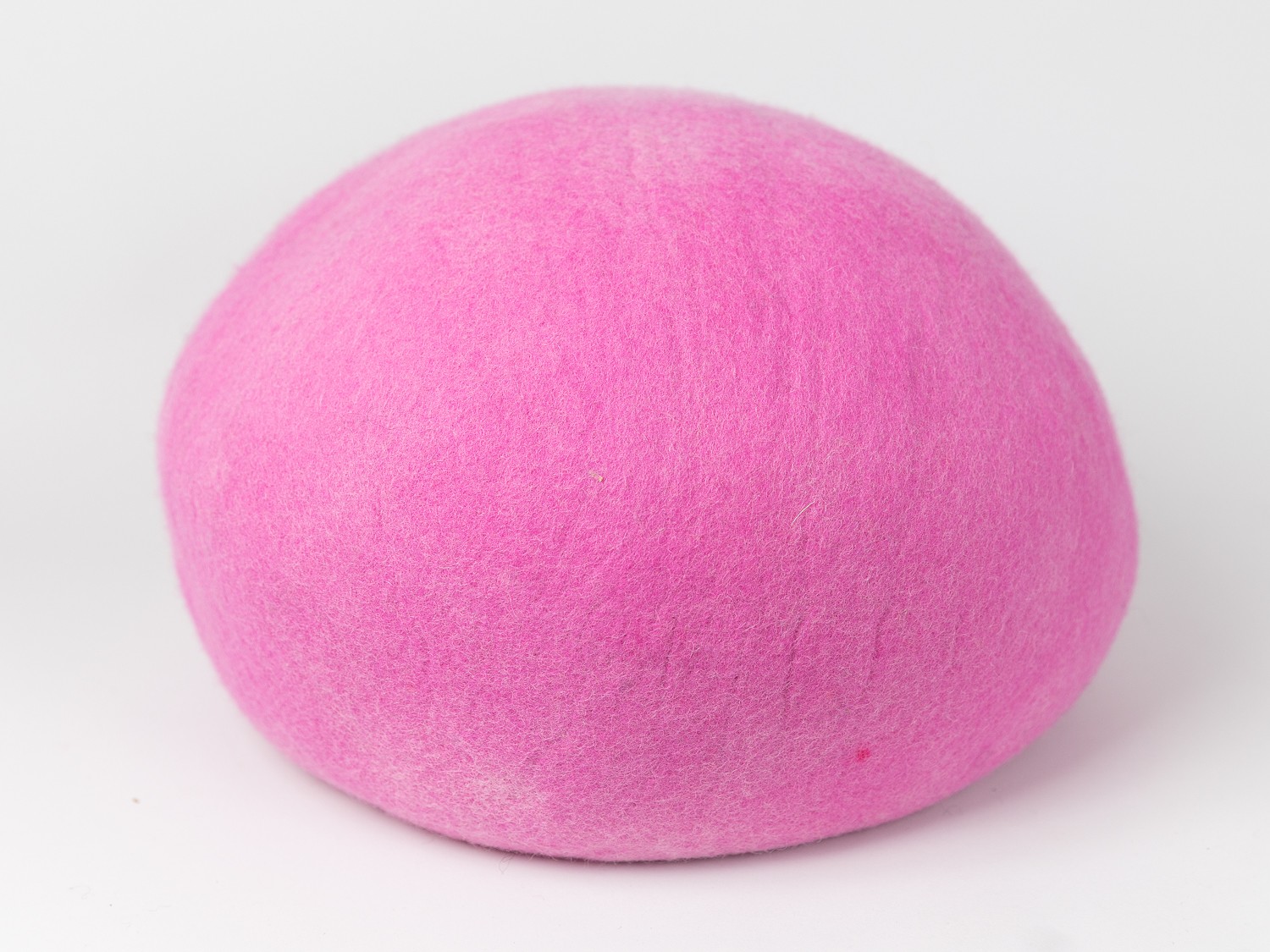 Pink Gradient Wool Cat Cave Bed Felt & Yarn