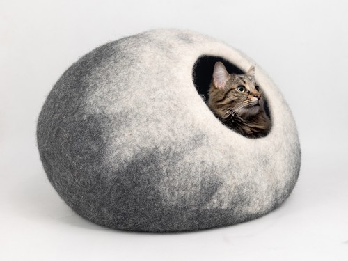 Felt Gradient Cat House