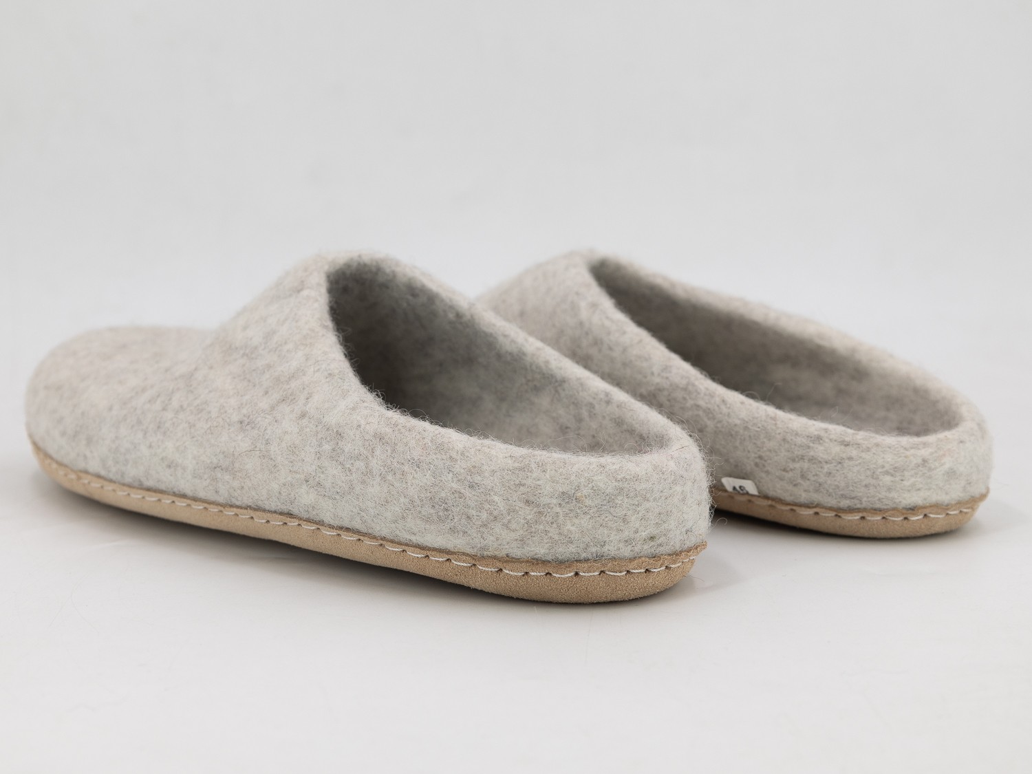 Light grey slippers discount