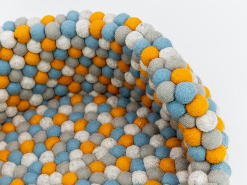 Cozy Warm Felt Ball Dog Bed House