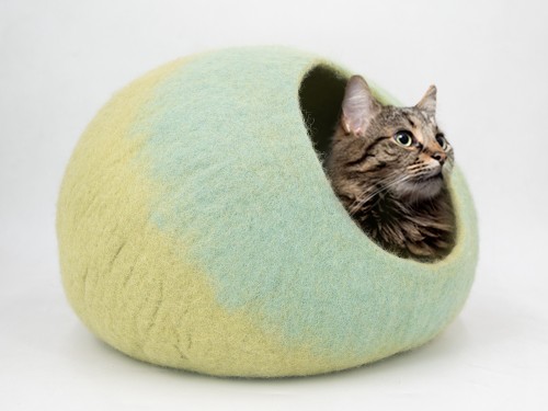 Gradient Design Felt Cat House