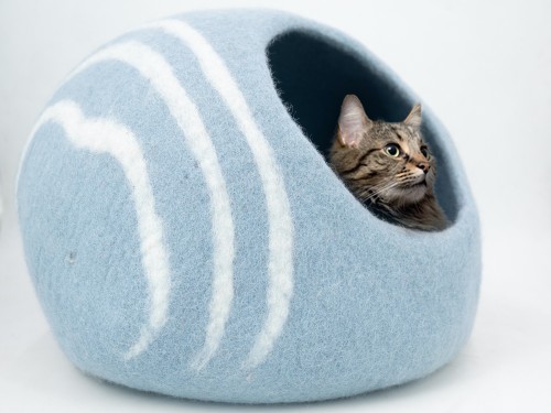 Stripe Design Wool Felt Cat House