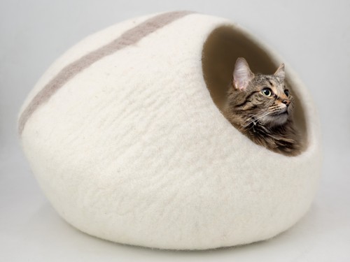 Felt White One Line Stripe Cat Cave