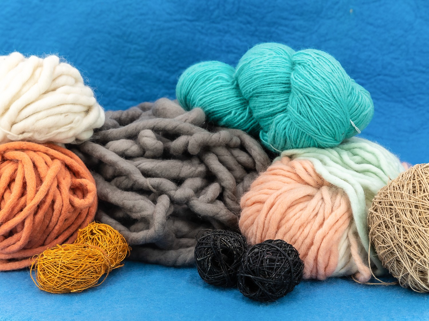10mm Multi Color Big Wool Super Bulky Yarn