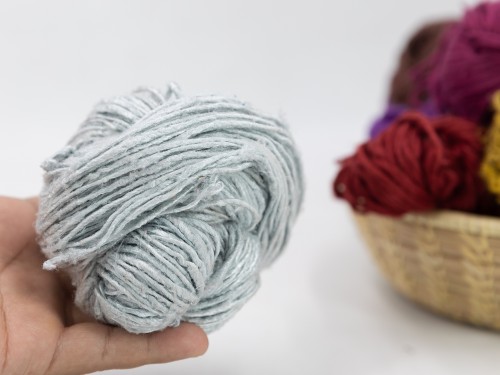 Gray Color Recycled silk yarn Grade B