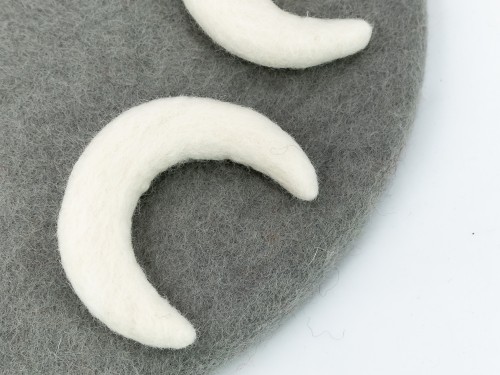 6cm & 8cm Felt Moon
