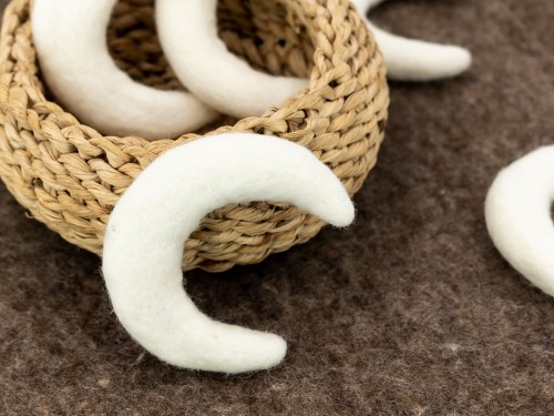 8cm Wool Felt Moon