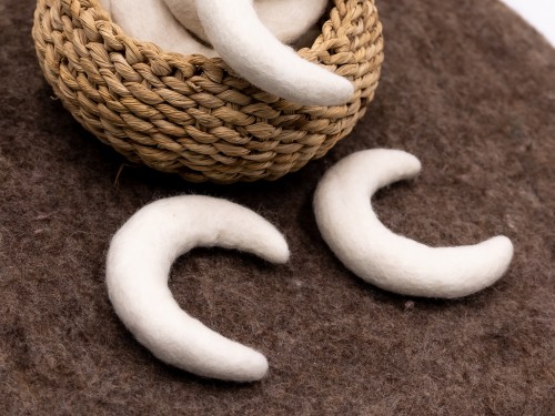 6cm & 8cm Felt Moon