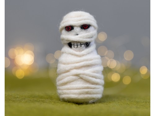 10cm Scary Felt Red Eyed Mummy