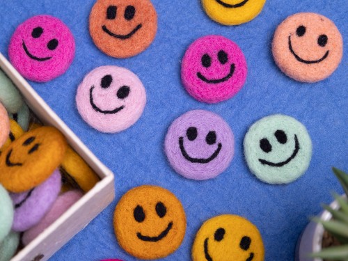 5cm Felt Smiley Emoji