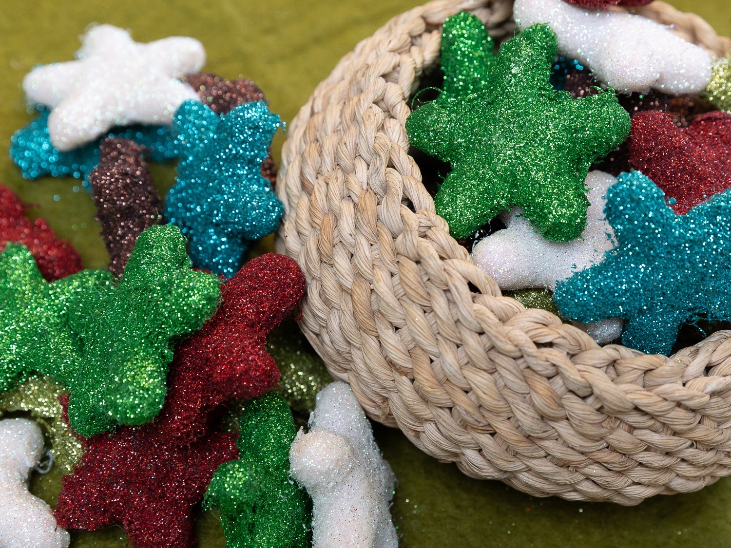 4-5cm Colorful Felted Stars for Xmas & Valentine - Felt & Yarn