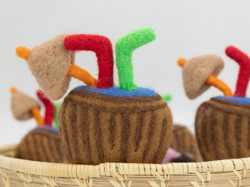 Handmade 12x9cm Wool Felt Coconut with Straws