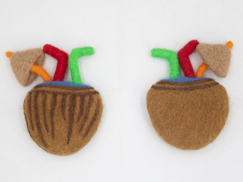 Handmade 12x9cm Wool Felt Coconut with Straws