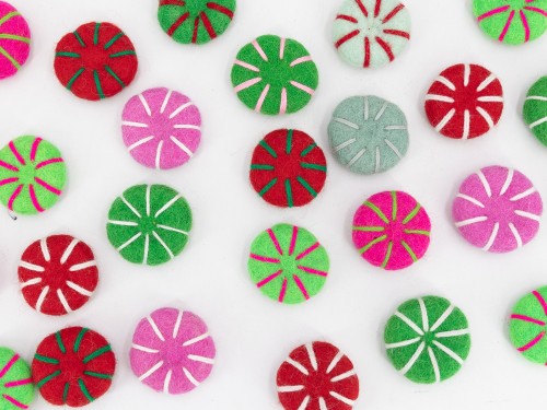 Multicolor peppermint candy - Felt and Yarn