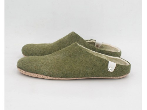 Asparagus Wool Slippers