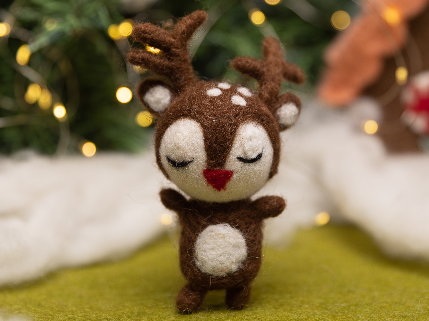 9x4cm Wool Brown Reindeer