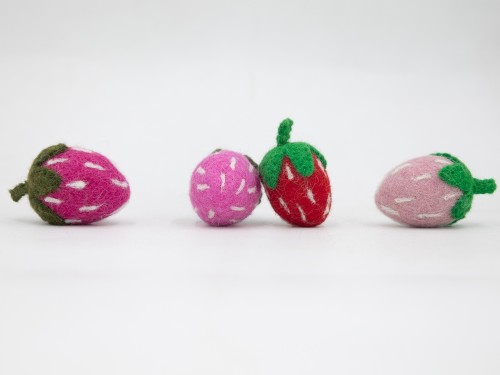 5cm Wool Felt Strawberry