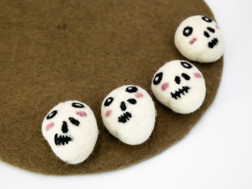 6cm Cheeky Wool Felt Skull