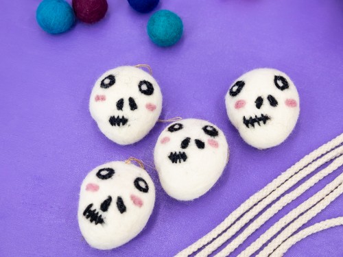 6cm Cheeky Wool Felt Skull