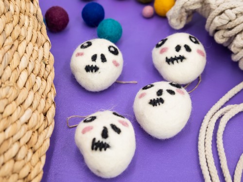 6cm Cheeky Wool Felt Skull